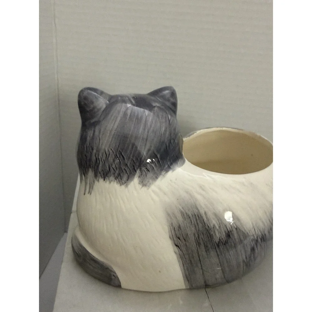 Ceramic Gray & White‎ Cat Planter | Figural Cat Lover Decor | 7